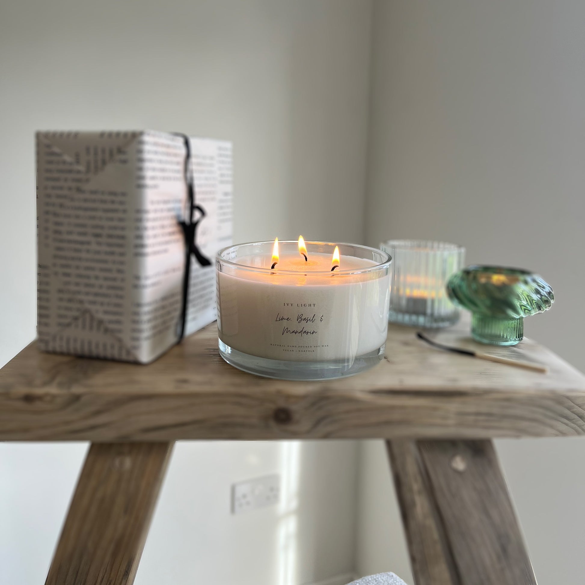 Lime, Basil & Mandarin, Large Candle image 0